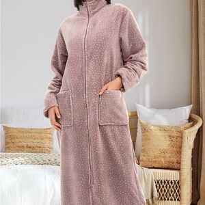 Cozy Women's Mauve Polka Dot Fleece Robe